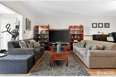 78 Albury Way, North Brunswick Township, NJ 08902 - Photo 11