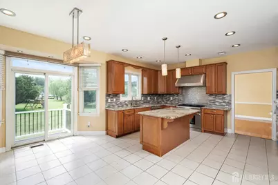 15 Medowlark Drive, Plainsboro Township, NJ 08536 - Photo 9