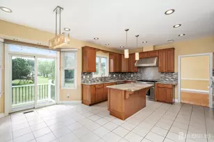 15 Medowlark Dr, Plainsboro Township, NJ 08536 - Photo 9