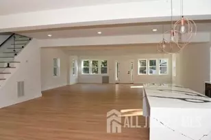 28 Plymouth Pl, Edison, NJ 08837 - Photo 19