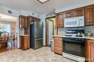 12 Church Ln, East Brunswick Township, NJ 08816 - Photo 5