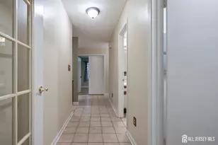 54 Gate House Ln, Edison, NJ 08820 - Photo 17