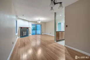 54 Gate House Ln, Edison, NJ 08820 - Photo 9