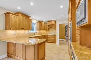 34 Lehigh Rd, Branchburg Township, NJ 08853 - Photo 3