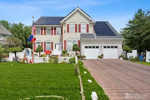 2 Golfview Ct, Monroe Township, NJ 08831 - Photo 1