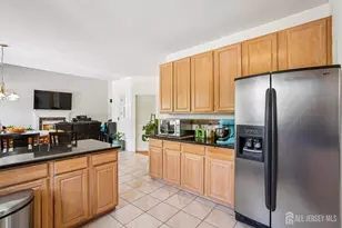 2 Golfview Ct, Monroe Township, NJ 08831 - Photo 11