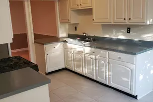 15 Van Pelt Ct, East Brunswick Township, NJ 08816 - Photo 3