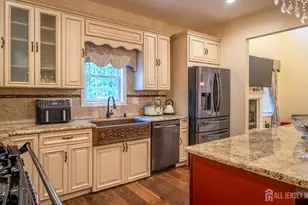 13 Deans Ln, South Brunswick Township, NJ 08852 - Photo 9