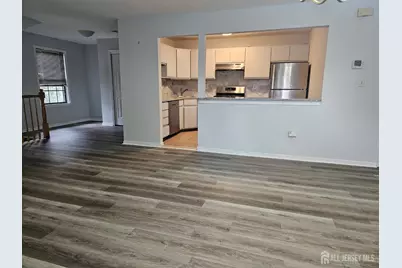 604 Woodhaven Drive, Edison, NJ 08817 - Photo 9