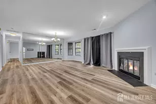 604 Woodhaven Dr, Edison, NJ 08817 - Photo 5