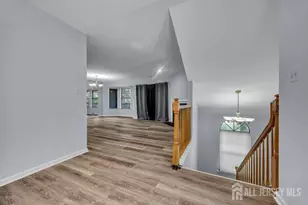 604 Woodhaven Dr, Edison, NJ 08817 - Photo 27