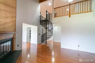 166 Hidden Hollow Ct, Edison, NJ 08820 - Photo 9