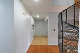 166 Hidden Hollow Ct, Edison, NJ 08820 - Photo 5