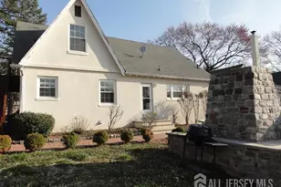 45 N Lakeside Dr, Piscataway Township, NJ 08854 - Photo 1