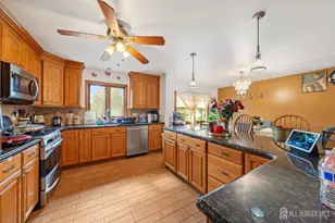 1 Hall St, Piscataway Township, NJ 08854 - Photo 9