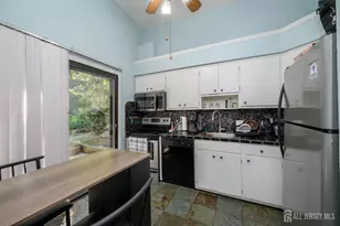 15 South Ct, Clinton Township, NJ 08809 - Photo 3