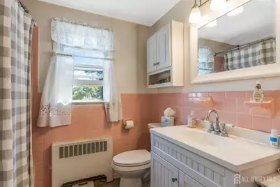 138 Runyon Avenue, Middlesex, NJ 08846 - Photo 21