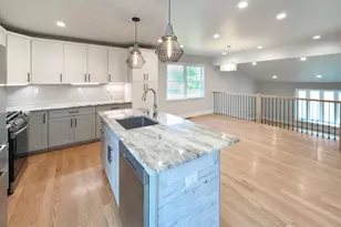 21 Buck Rd, East Brunswick Township, NJ 08816 - Photo 17