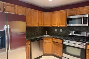 480 Witney Ct, North Brunswick Township, NJ 08902 - Photo 3