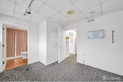 46 E Somerset Street E, Raritan, NJ 08869 - Photo 11