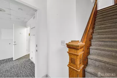 46 E Somerset Street E, Raritan, NJ 08869 - Photo 13