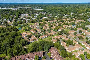 118 Coppertree Ct, Edison, NJ 08820 - Photo 51