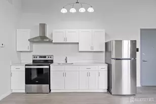 226 New Brunswick Ave, Perth Amboy, NJ 08861 - Photo 9