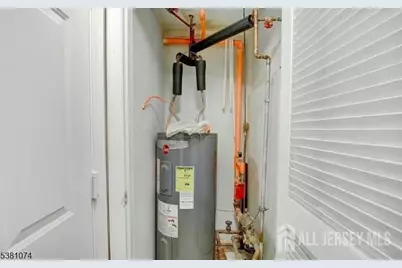 500 Great Beds Court, Perth Amboy, NJ 08861 - Photo 13