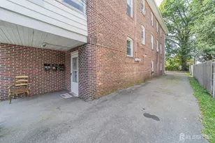 42 Crosby Ave, Edison, NJ 08817 - Photo 3