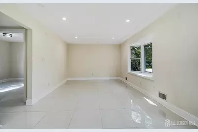 8 Stephenville Parkway, Edison, NJ 08820 - Photo 11