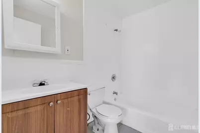 375 Delavan Street, New Brunswick, NJ 08901 - Photo 13