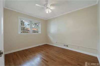 212 E Louis Place E, Iselin, NJ 08830 - Photo 9