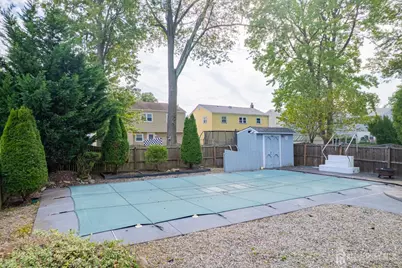 212 E Louis Place E, Iselin, NJ 08830 - Photo 3