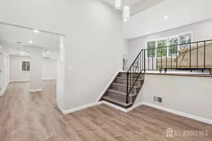 5 Waverly Dr E, Edison, NJ 08817 - Photo 7