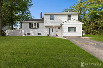 5 Waverly Drive E, Edison, NJ 08817 - Photo 1