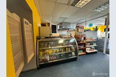 172 Hamilton Street, New Brunswick, NJ 08901 - Photo 3