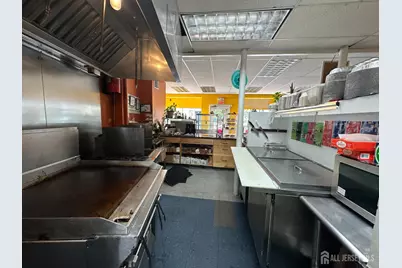 172 Hamilton Street, New Brunswick, NJ 08901 - Photo 5