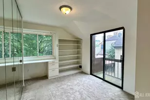 55 Smith St, Perth Amboy, NJ 08861 - Photo 15