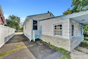 402 East Ave, Sewaren, NJ 07077 - Photo 25