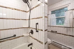 388 Orrington Ln, Monroe Township, NJ 08831 - Photo 29