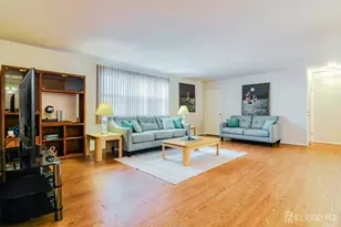 226 Bexley Ln, Piscataway Township, NJ 08854 - Photo 5