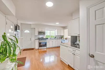 497 Easton Avenue, Franklin Township, NJ 08873 - Photo 17
