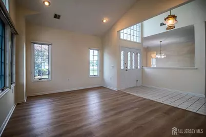 42 Brighton Court, Monroe Township, NJ 08831 - Photo 3