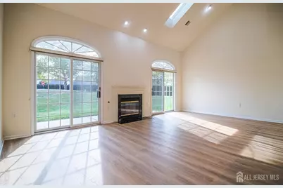 42 Brighton Court, Monroe Township, NJ 08831 - Photo 9