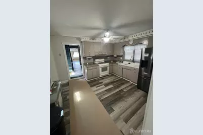 86 Hillside Ave Avenue, South River, NJ 08882 - Photo 5