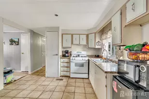 139 Village Dr W, Spotswood, NJ 08884 - Photo 7