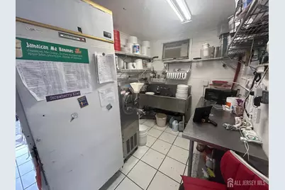 810 Amboy Avenue, Perth Amboy, NJ 08861 - Photo 9