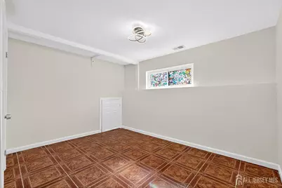 124 Cindy Court, Middlesex, NJ 08846 - Photo 19