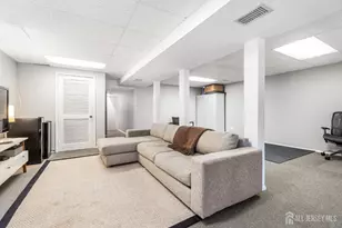 18 Parkside Dr, Jamesburg, NJ 08831 - Photo 9