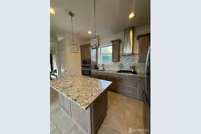 537 Harding Avenue, Perth Amboy, NJ 08861 - Photo 11